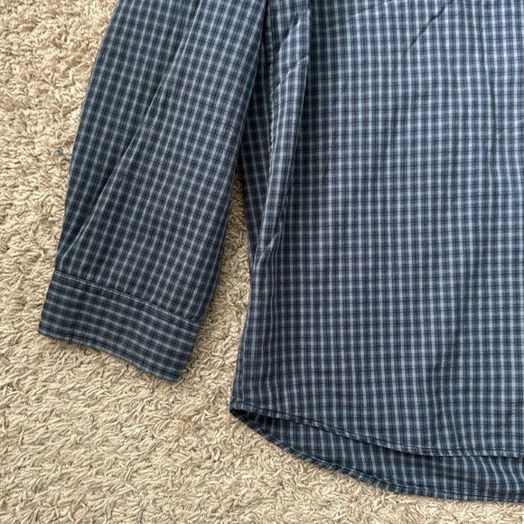 EUC Men’s Button Down The North Face Blue Checkered Long Sleeve Shirt Size XL - Picture 5 of 9
